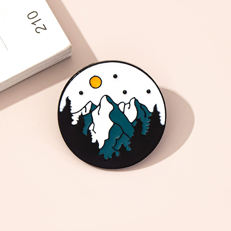 Outdoor Avontuur Emaille Pins  - Outdoor Adventure Friends recensie en prijs